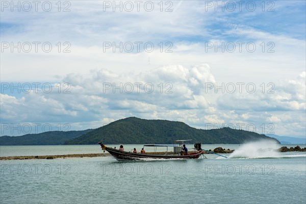 Thong Krut Pier