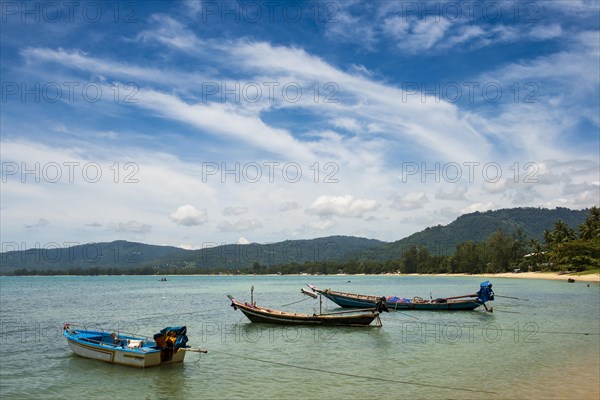 Lipa Noi Beach