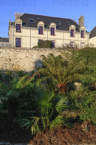 Botanical Garden Jardin de la Retraite on Rue Elie Freron