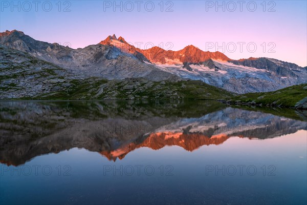 Sunrise at the upper Gerlossee