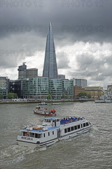 Ships on the Thames