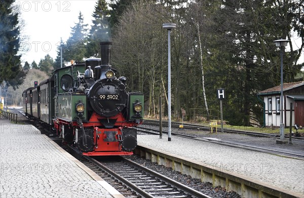 Steam locomotive