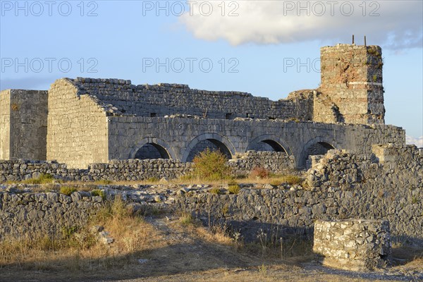 Ruin of Rozafa Castle in the evening light