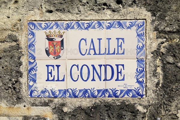 Street name Calle el Conde made of tiles