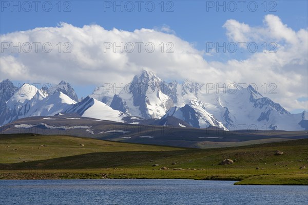 Dream Lake and Kizil-Asker glacier