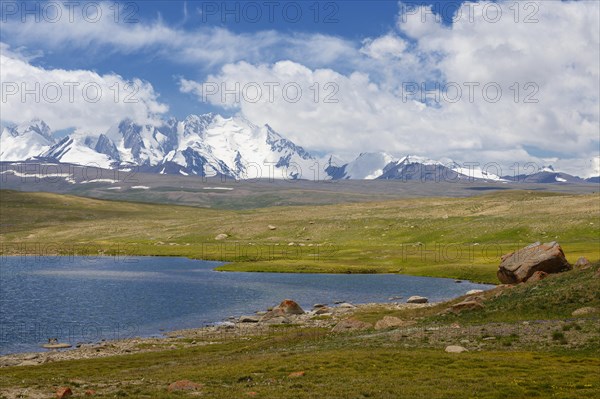 Dream Lake and Kizil-Asker glacier