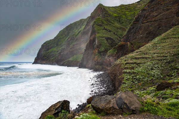 Cliff near Archadas da Cruz