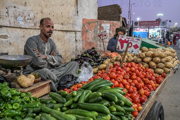 Fruit and vegetable bazaar