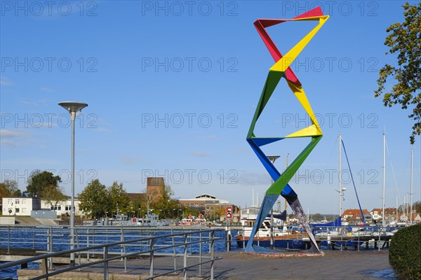 Steel sculpture Helix by Joerg Plickat