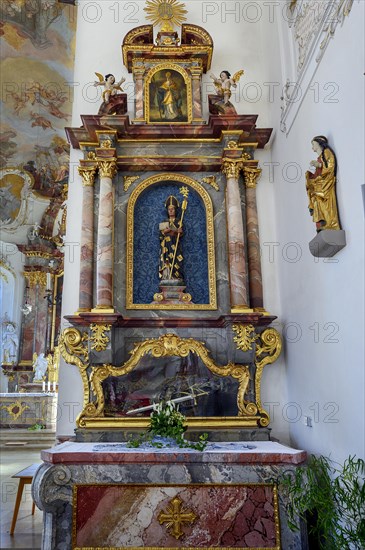 Side altar