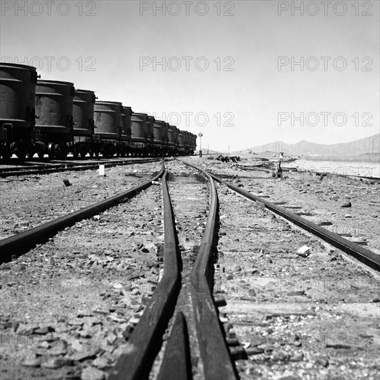 Bolivia Uyuni Railway Cemetery Adventure Excursion Atacama Desert Plateau