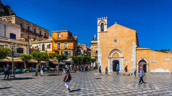 Piazza IX Aprile