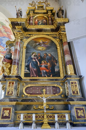 Side altar