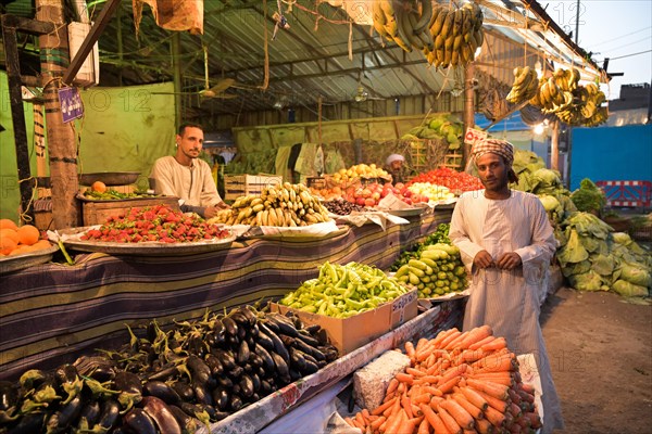 Fruit and vegetable bazaar