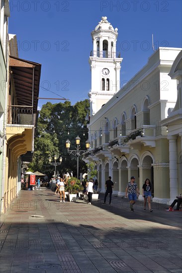 Calle el Conde Shopping Street