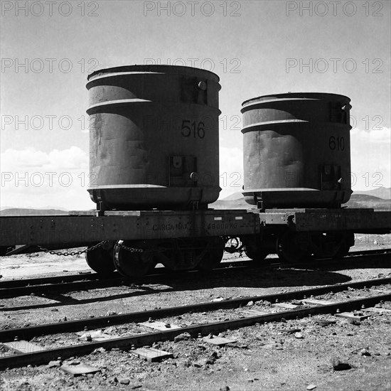 Bolivia Uyuni Railway Cemetery Adventure Excursion Atacama Desert Plateau