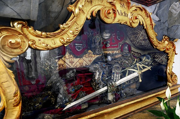 Reliquary with richly decorated skeleton of St. Victor