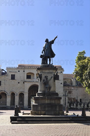 Plaza Colon with Columbus Monument and Santa Maria la Menor Cathedral