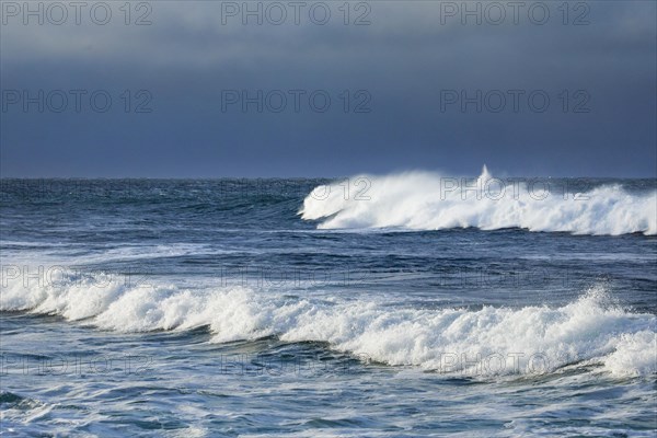 Waves breaking in the open sea off the south coast of England