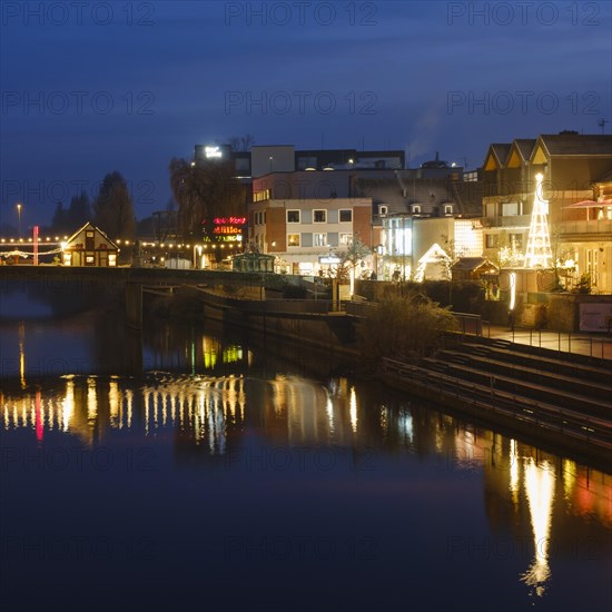 Christmas market on the banks of the Ems