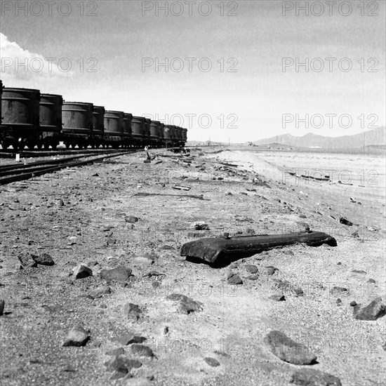 Bolivia Uyuni Railway Cemetery Adventure Excursion Atacama Desert Plateau