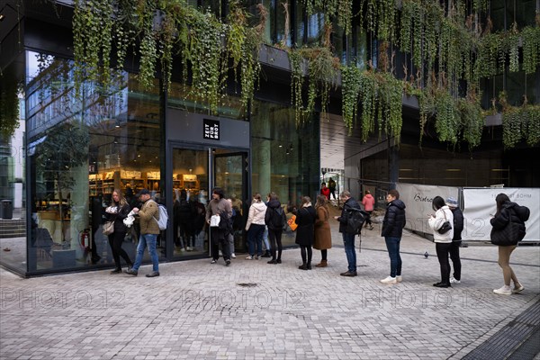 Long queue in front of Stuttgarts most popular BIO bakery