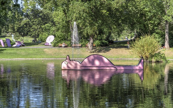 Jardin des Plantes Botanical Park and Modern Sculptures