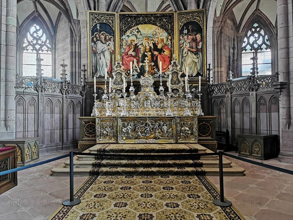 High altar with opened wings: Coronation of Mary and on the wings the twelve apostles