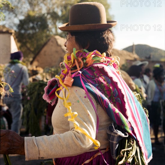 Atacama plateau desert carnival tradition traditional costume Latin America America animated Bolivian Bolivia custom customs colourful crowded diverse colourful colourful colourful carnival carnival celebration celebrate celebration together way of life lifestyle lively people crowd dance dance streamers happy analgo
