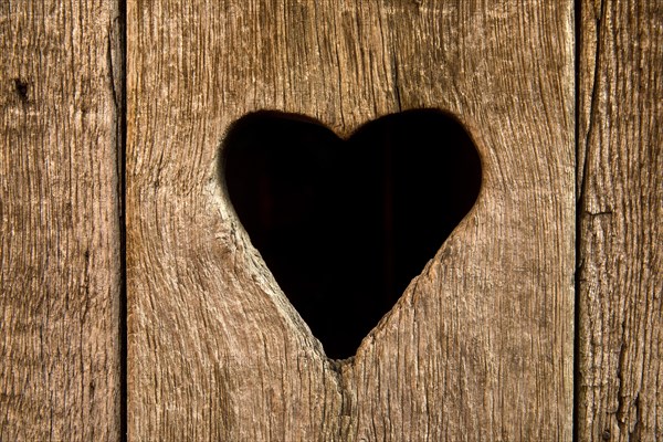 Heart at the toilet house in the Muehlenhof open-air museum