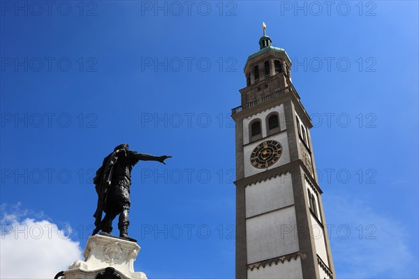 Augustus Fountain and the 70 m high Perlachturm