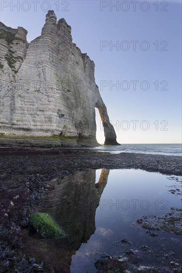 Chalk cliffs Falaise d'Aval and Porte d'Aval