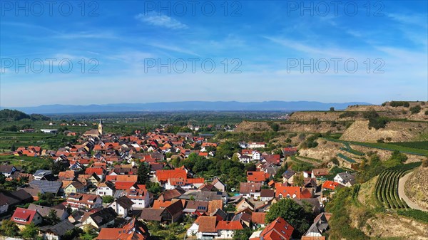 Aerial view of Vogtsburg am Kaiserstuhl with a view of the town. Vogtsburg am Kaiserstuhl