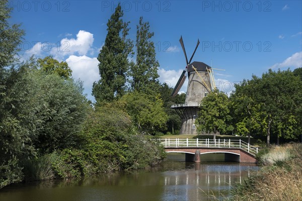 Historic windmill De Seismolen