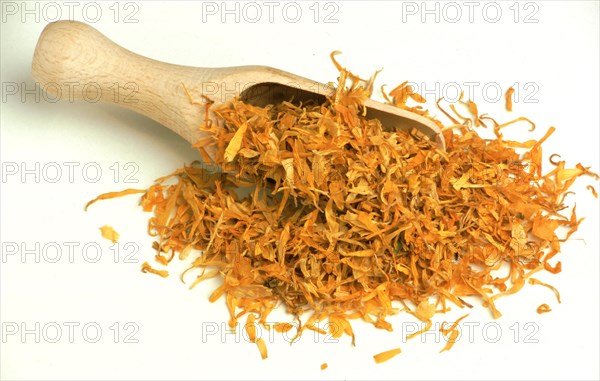 Dried marigold