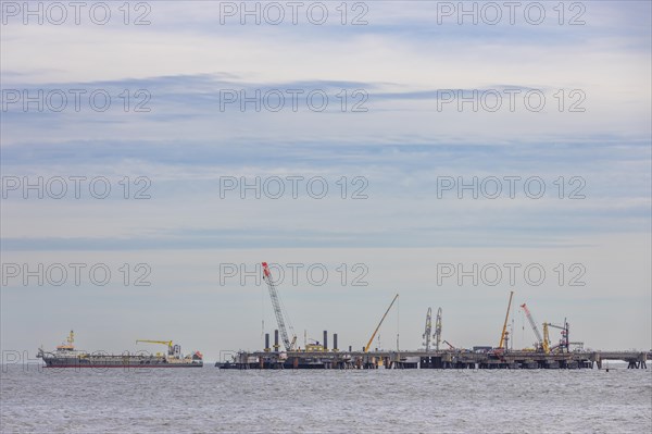 Construction site of the Uniper LNG