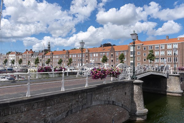 Spijkerbrug by the marina