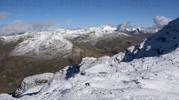 Mountain panorama on the Diavolezza