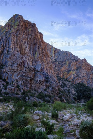 Quartzite rocks Swartberg Road