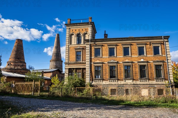 Old lime kilns and factory owner's villa