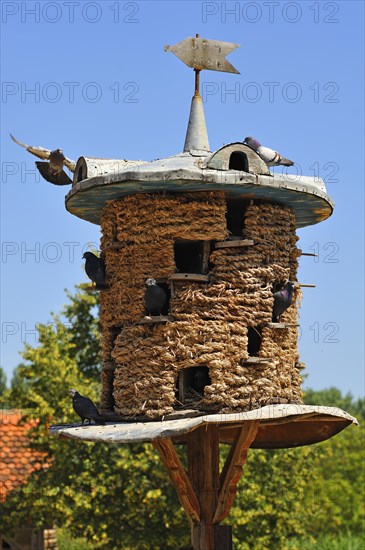 Straw-woven dovecote from 1895