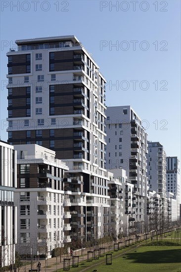 Residential building with high-rises