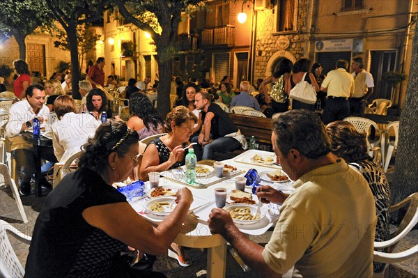 Eating pasta together