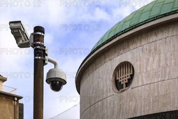 Video surveillance at the New Synagogue of the Jewish Community at Paul-Spiegel-Platz