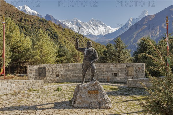 Statue of Tenzing Norgay Sherpa