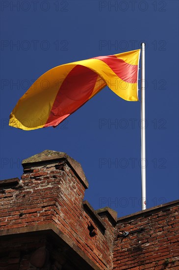 Flag of Baden-Wuerttemberg at Staufenberg Castle