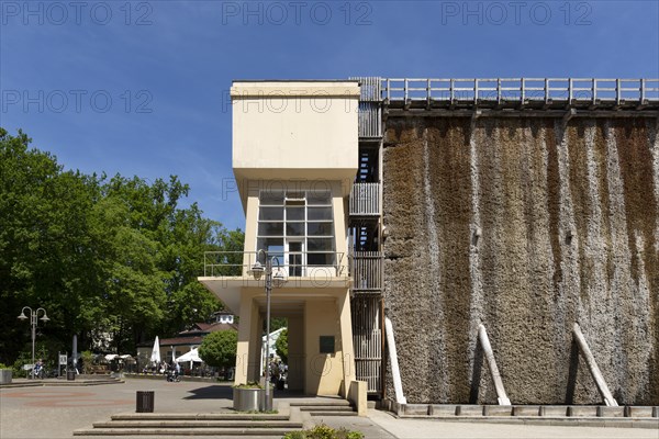 Old graduation house with technical building in the New Objectivity style