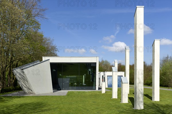 Training centre The House Of Learning or Stonehenge