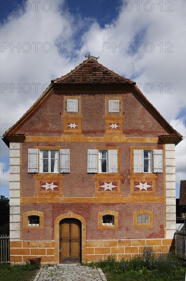 Basket house from 1821