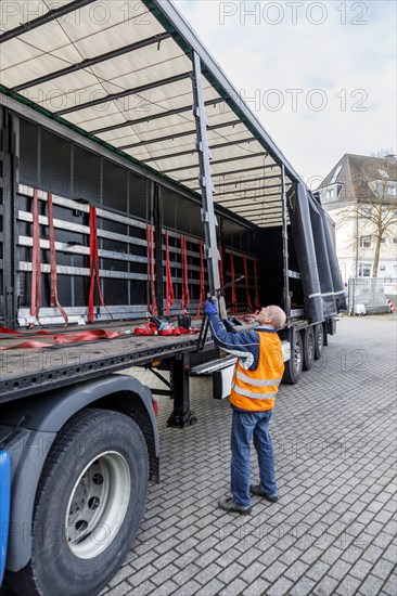 Freight transport